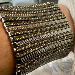 2 PC EXPANDABLE CRYSTAL ENCRUSTED SILVER CUFFS